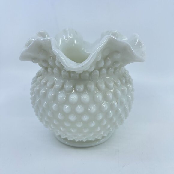 vintage fenton white milk glass hobnail ruffled edge vase 5" tall - Picture 2 of 6